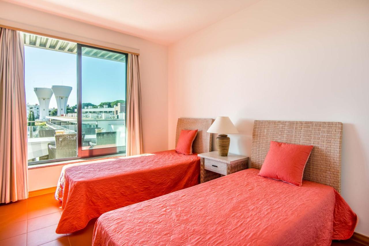 Superbe Appartement Spacieux Avec Terrasse Vue Piscine Vilamoura Exterior photo