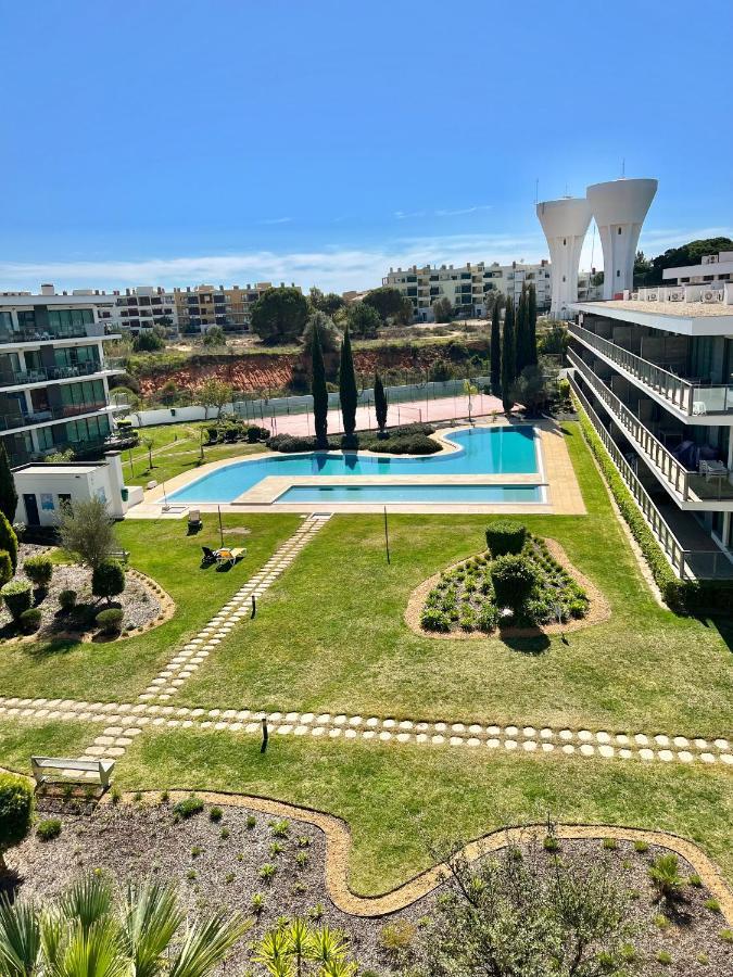 Superbe Appartement Spacieux Avec Terrasse Vue Piscine Vilamoura Exterior photo